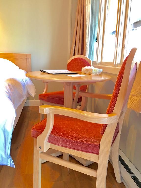 Laurie'S Inn Cheticamp Bagian luar foto